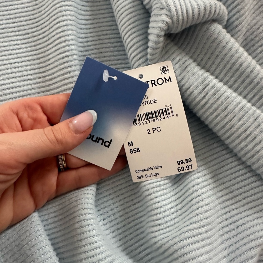 Light Blue Ribbed Knit Set - Picture 3 of 9